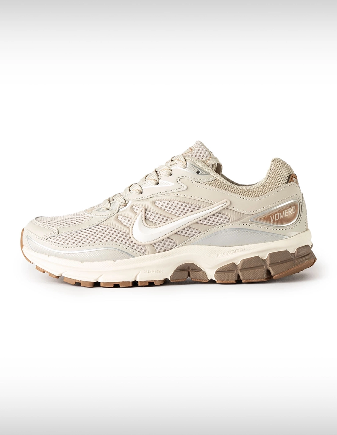 کتونی روزانه Unisex نایک Nike Nike Vomero U