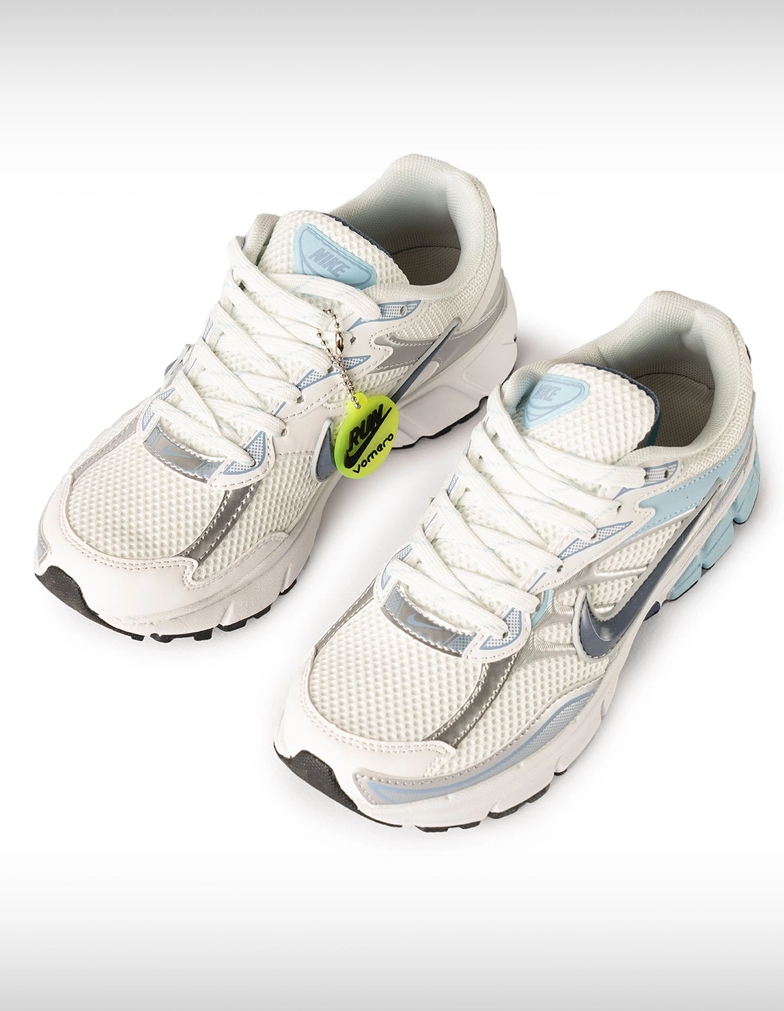 کتونی روزانه Unisex نایک Nike Nike Vomero U